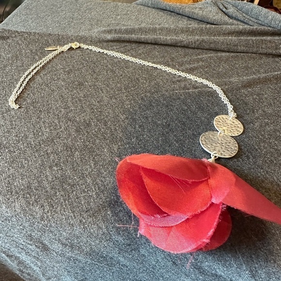 Brand new plunder, necklace. - Picture 1 of 2